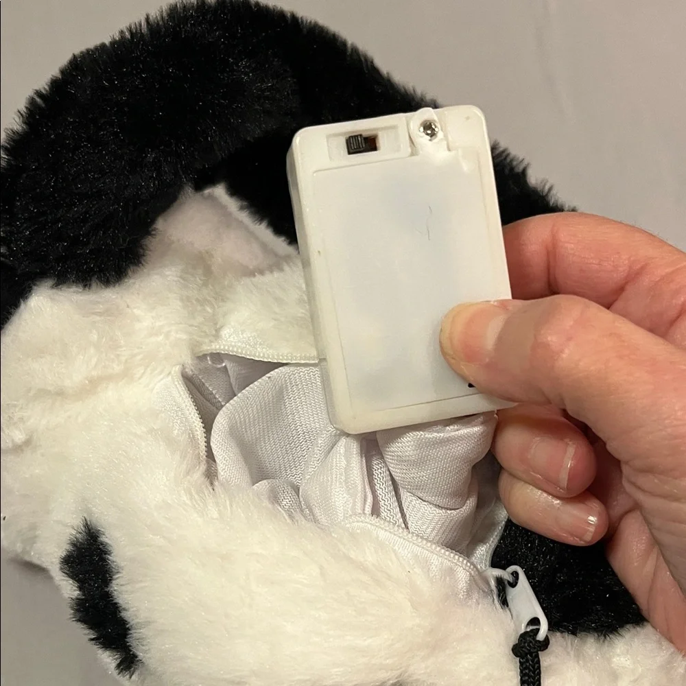 HOPEARL MUSICAL GLOW IN THE DARK LIGHT UP COW PLUSH HANDBAG STUFFED ANIMAL